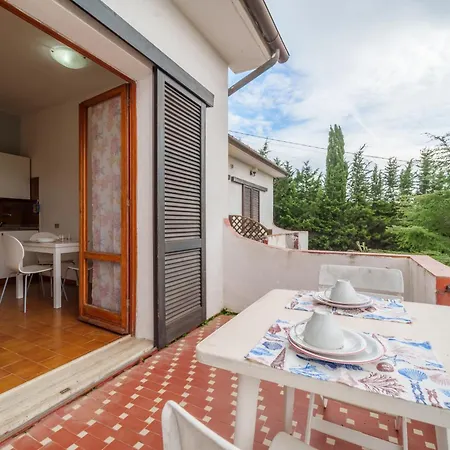 I Due Golfi - Goelba Apartman Lacona
